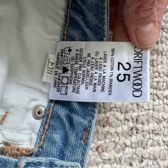 Driftwood Gizelle Girlfriend Skinny Embroidered distressed jeans - Picture 4 of 15